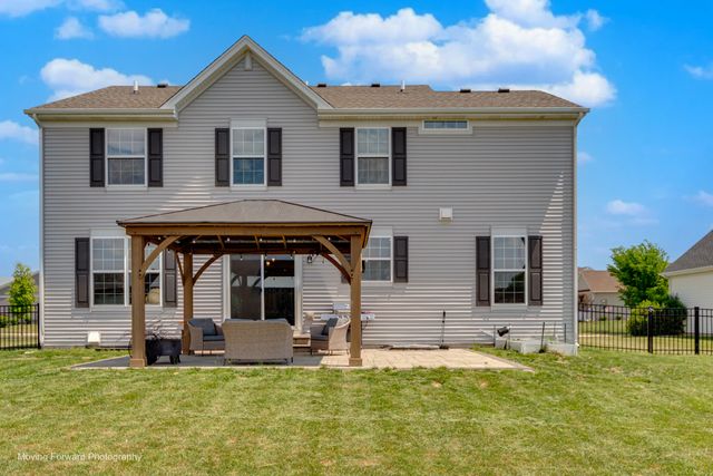 9243 Enstrom Lane, Huntley, IL 60142