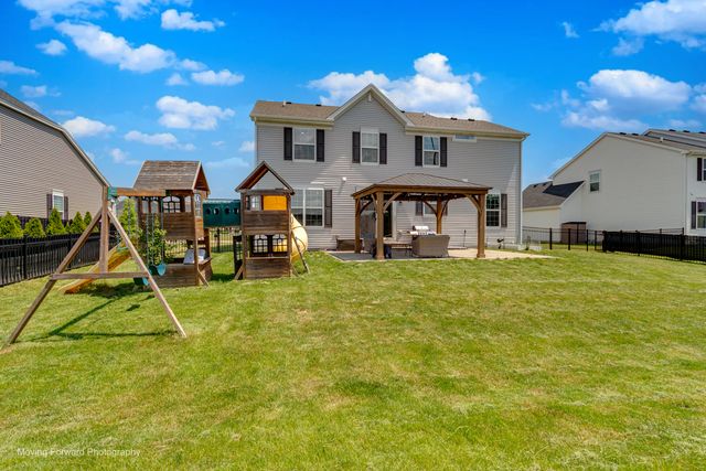 9243 Enstrom Lane, Huntley, IL 60142