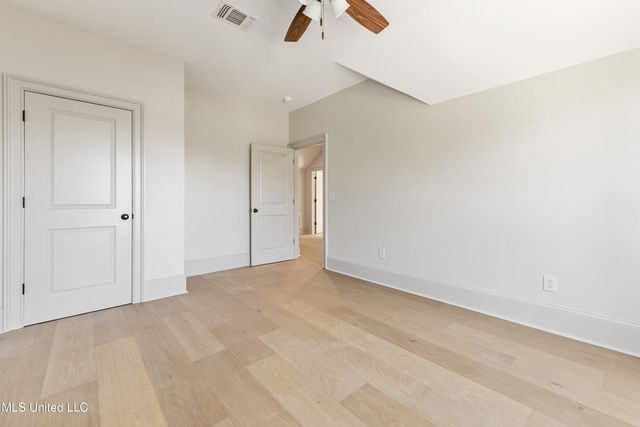 425 2nd Street, Gulfport, MS 39507