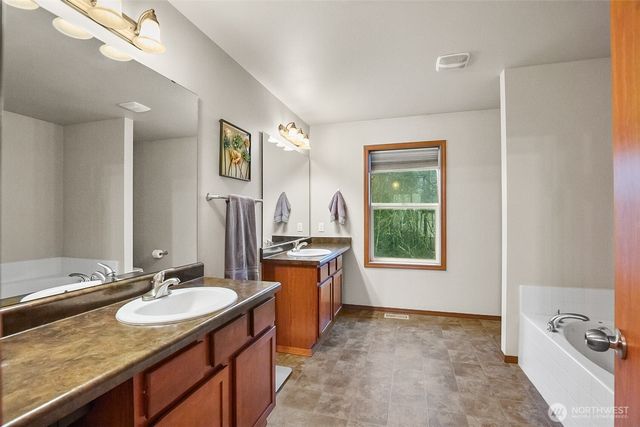 7809 87th Avenue NE, Marysville, WA 98270