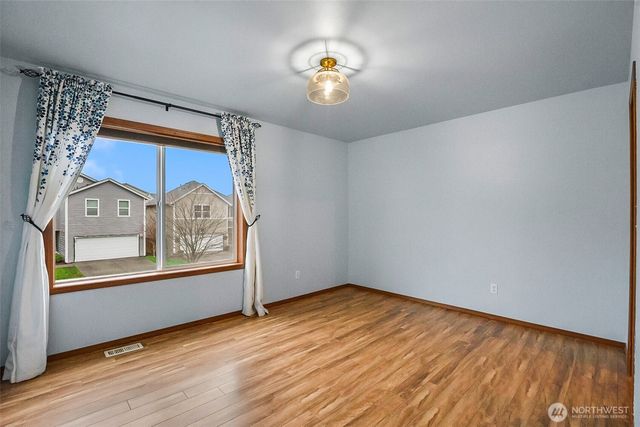 7809 87th Avenue NE, Marysville, WA 98270