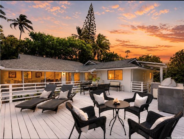 46-148 Yacht Club Place, Kaneohe, HI 96744