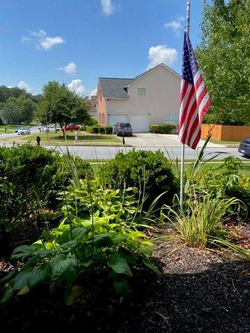 425 Beckenham Walk Drive, Dacula, GA 30019