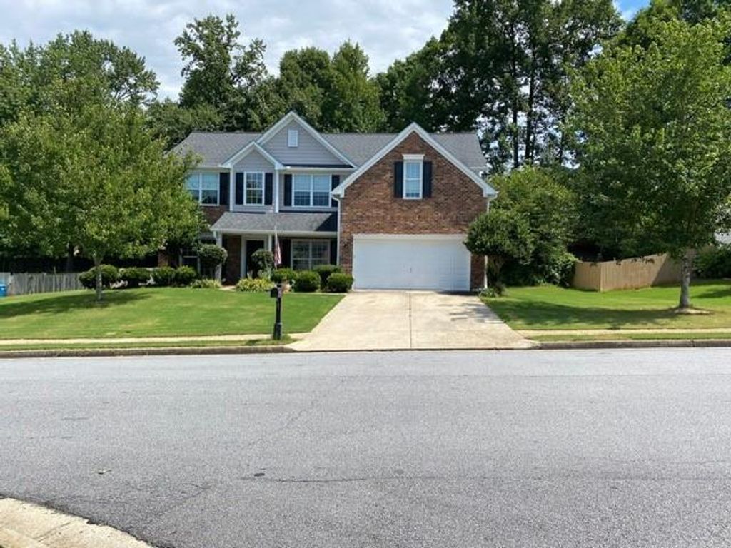 425 Beckenham Walk Drive, Dacula, GA 30019