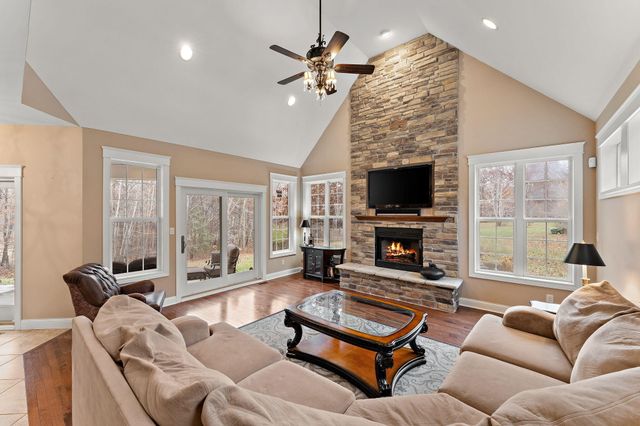 474 E 1200 N, Chesterton, IN 46304