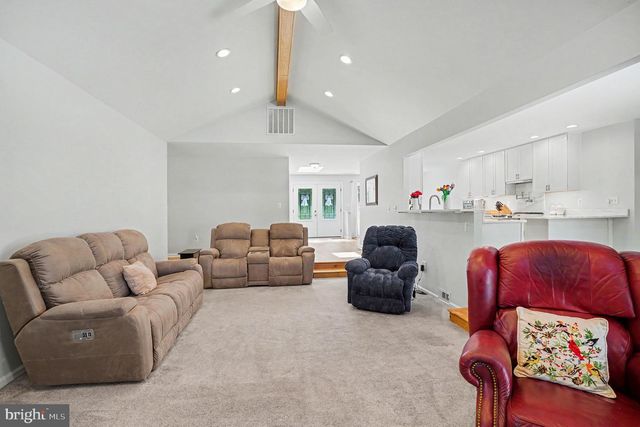 12029 PALISADES DR, Dunkirk, MD 20754