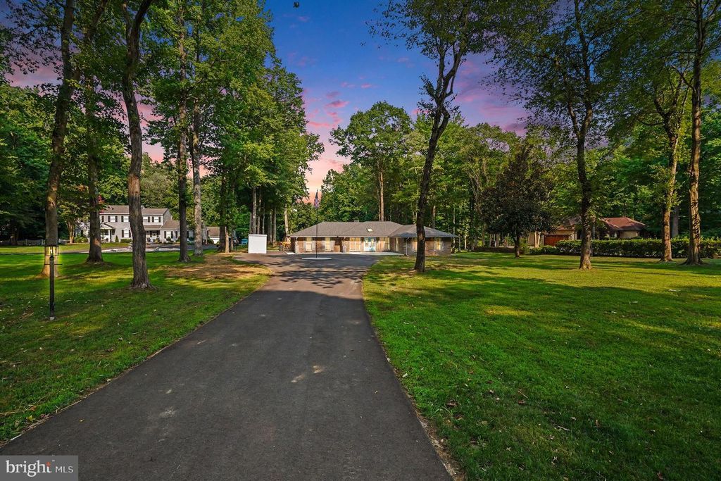 12029 PALISADES DR, Dunkirk, MD 20754