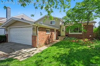 22606 Manor Street, St. Clair Shores, MI 48081
