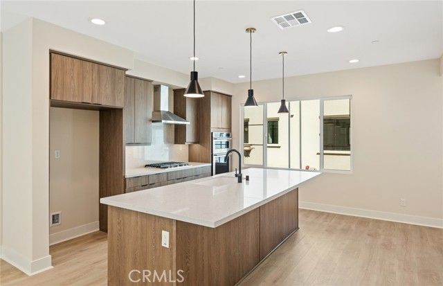 103 Sorrel Court, Burbank, CA 91506