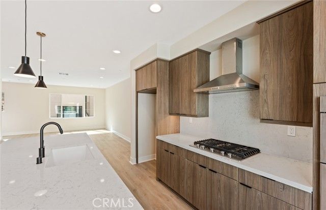 103 Sorrel Court, Burbank, CA 91506