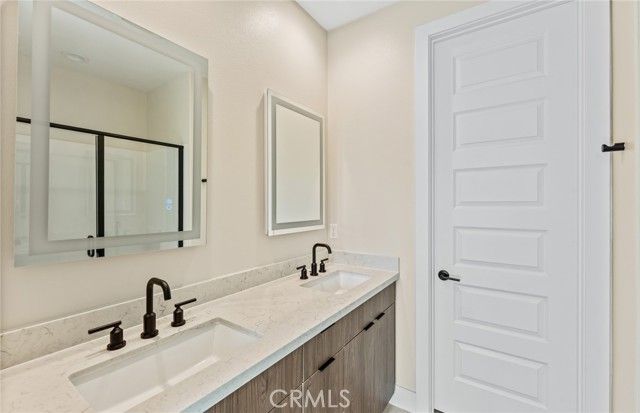 103 Sorrel Court, Burbank, CA 91506