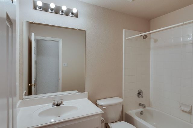 5205 Rush Creek Court, Fort Worth, TX 76244