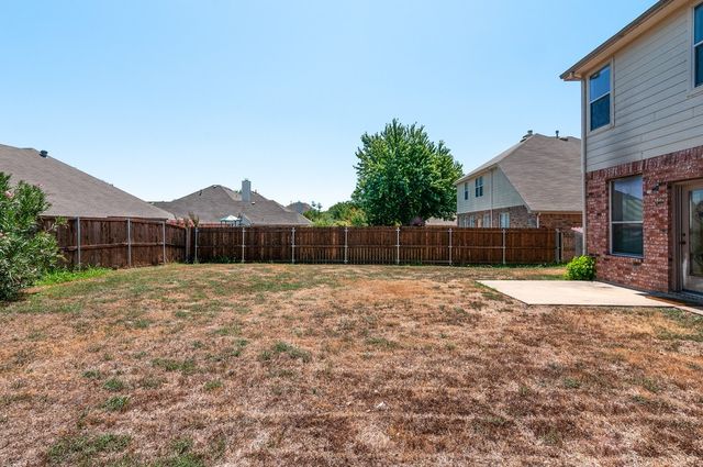 5205 Rush Creek Court, Fort Worth, TX 76244