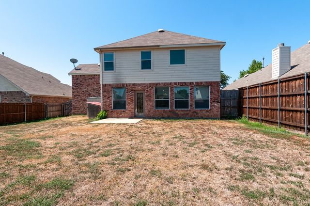 5205 Rush Creek Court, Fort Worth, TX 76244