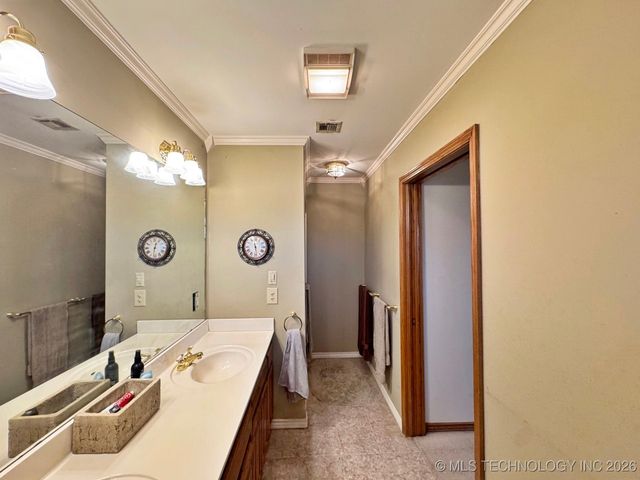 99 Greentree Drive, Tahlequah, OK 74464