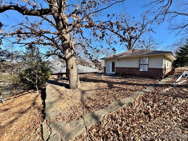 99 Greentree Drive, Tahlequah, OK 74464