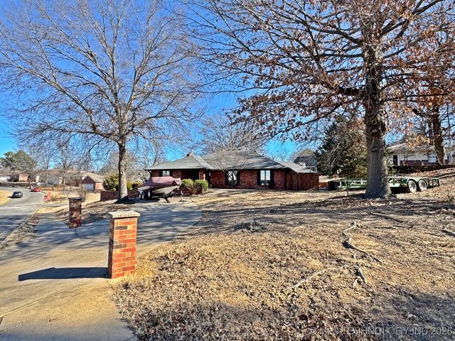 99 Greentree Drive, Tahlequah, OK 74464