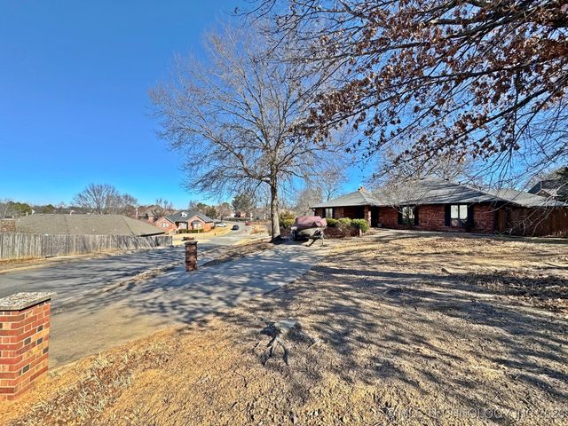 99 Greentree Drive, Tahlequah, OK 74464