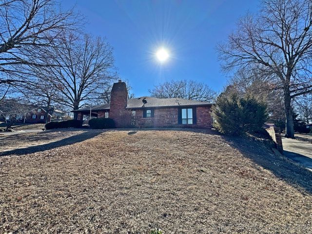 99 Greentree Drive, Tahlequah, OK 74464