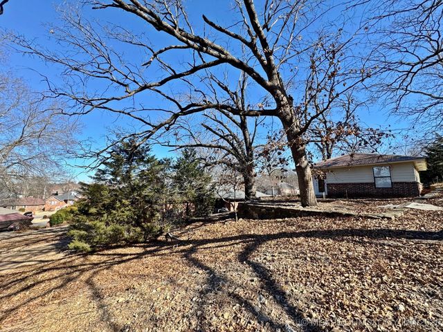 99 Greentree Drive, Tahlequah, OK 74464