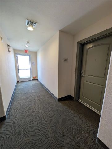 3740 Santa Rosalia, Los Angeles, CA 90008