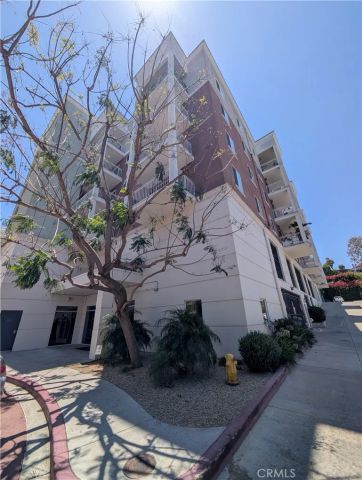 3740 Santa Rosalia, Los Angeles, CA 90008