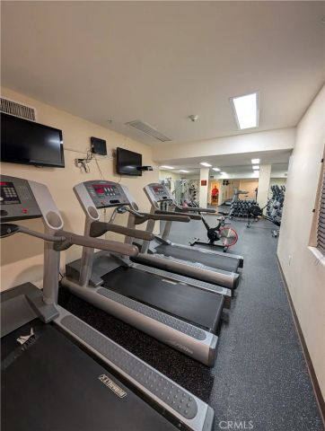 3740 Santa Rosalia, Los Angeles, CA 90008