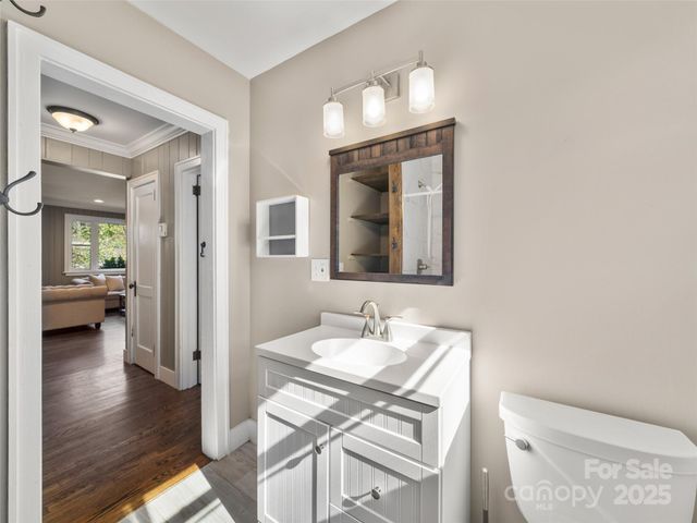 103 Aurora Drive, Asheville, NC 28805