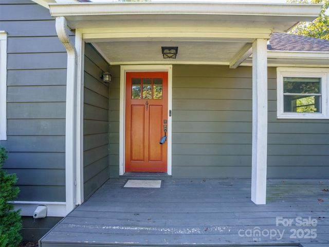 103 Aurora Drive, Asheville, NC 28805