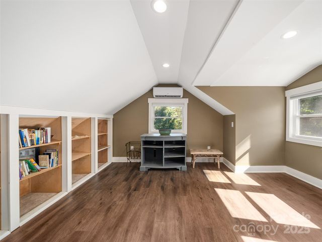 103 Aurora Drive, Asheville, NC 28805