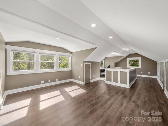 103 Aurora Drive, Asheville, NC 28805