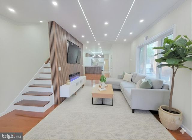 5502 MASTER ST, Philadelphia, PA 19131