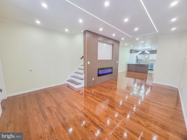 5502 MASTER ST, Philadelphia, PA 19131