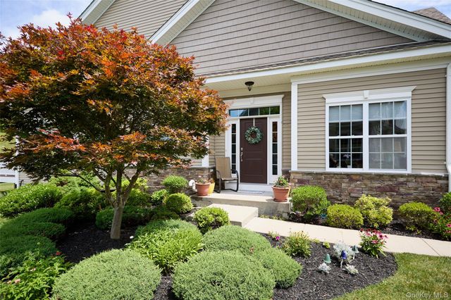 36 Farmington Road, Wappingers Falls, NY 12590