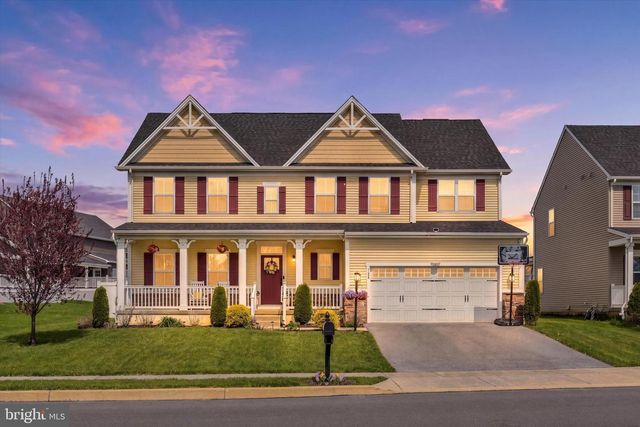 100 GRAYHAWK WAY S, Mechanicsburg, PA 17050