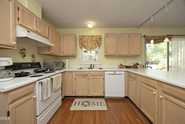 104 Penland Court, Cary, NC 27519