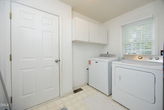 104 Penland Court, Cary, NC 27519