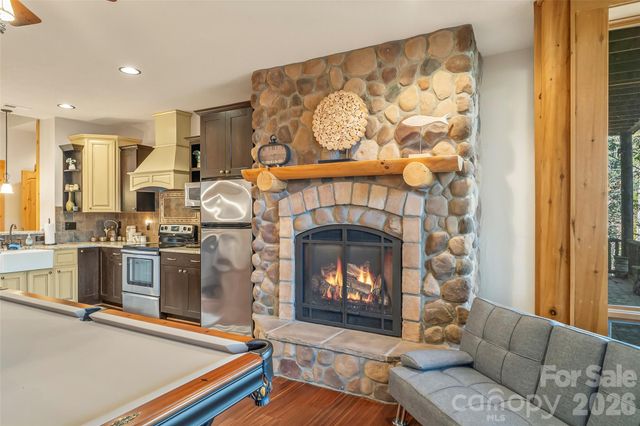 143 Nature Walk Drive, Marion, NC 28752