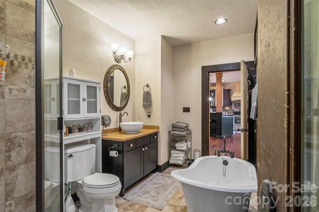 143 Nature Walk Drive, Marion, NC 28752