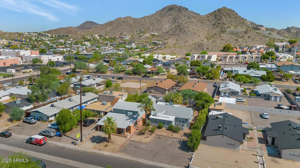 316 E VOGEL Avenue, Phoenix, AZ 85020 — photo 4