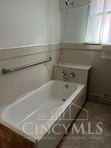 3129 Durrell Avenue, Cincinnati, OH 45207