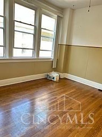 3129 Durrell Avenue, Cincinnati, OH 45207