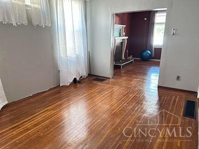 3129 Durrell Avenue, Cincinnati, OH 45207