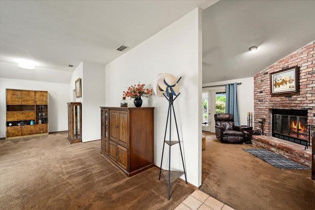 12001 Prospect Hill Dr, Gold River, CA 95670