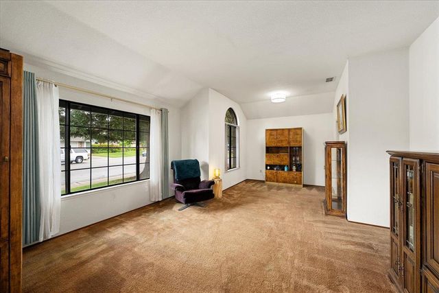 12001 Prospect Hill Dr, Gold River, CA 95670