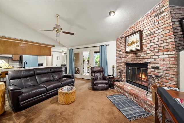 12001 Prospect Hill Dr, Gold River, CA 95670