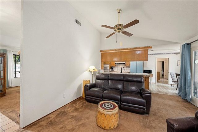 12001 Prospect Hill Dr, Gold River, CA 95670