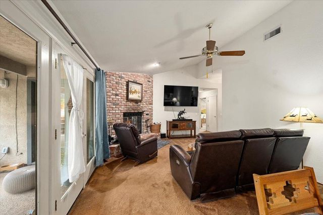 12001 Prospect Hill Dr, Gold River, CA 95670