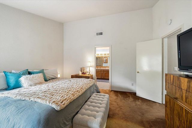 12001 Prospect Hill Dr, Gold River, CA 95670