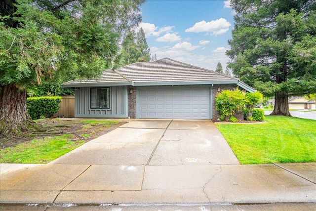 12001 Prospect Hill Dr, Gold River, CA 95670